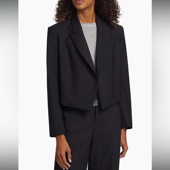 Frame
Cropped Pinstriped Blazer - Picture 5 of 7